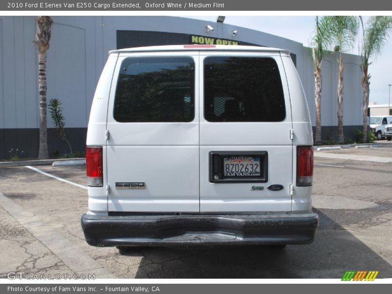 Oxford White / Medium Flint 2010 Ford E Series Van E250 Cargo Extended