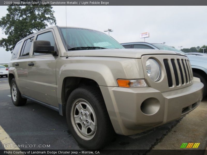 Light Sandstone Metallic / Light Pebble Beige 2009 Jeep Patriot Sport