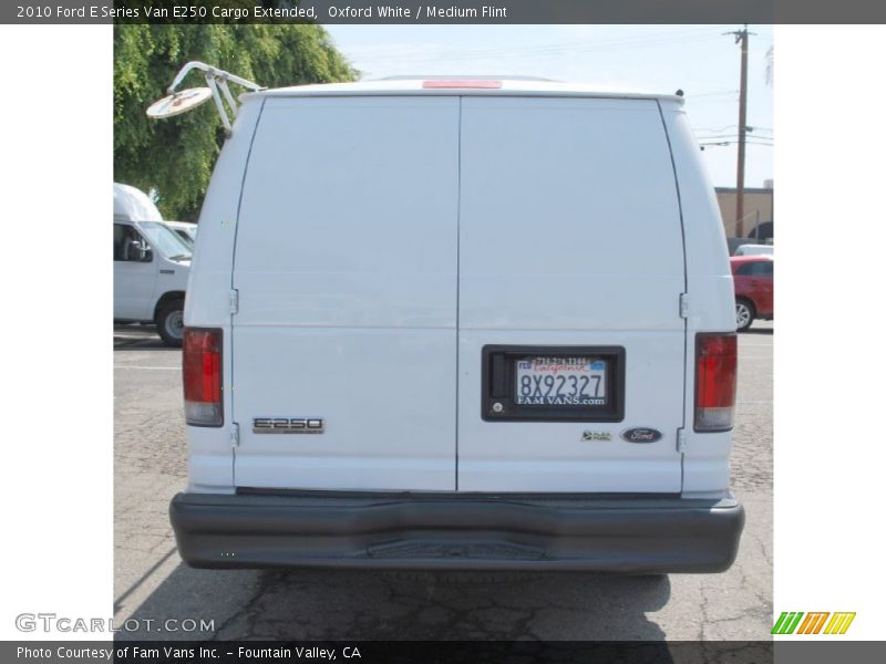 Oxford White / Medium Flint 2010 Ford E Series Van E250 Cargo Extended