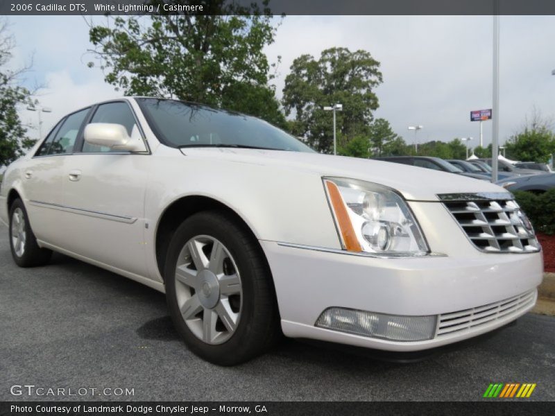 White Lightning / Cashmere 2006 Cadillac DTS