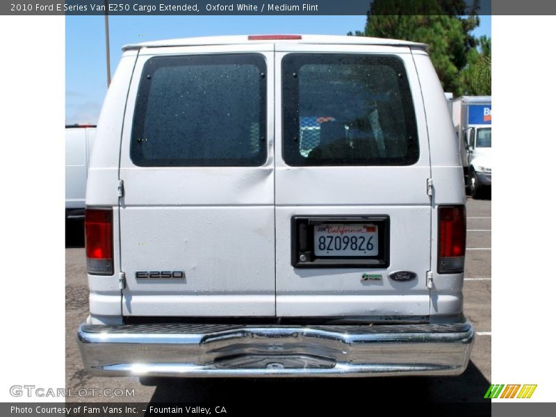 Oxford White / Medium Flint 2010 Ford E Series Van E250 Cargo Extended