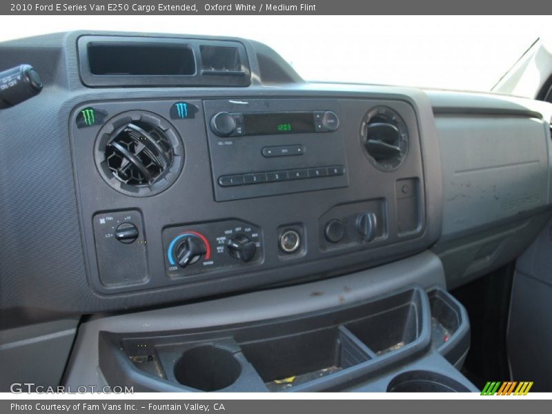 Oxford White / Medium Flint 2010 Ford E Series Van E250 Cargo Extended