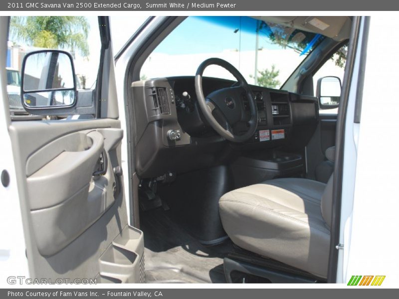 Summit White / Medium Pewter 2011 GMC Savana Van 2500 Extended Cargo