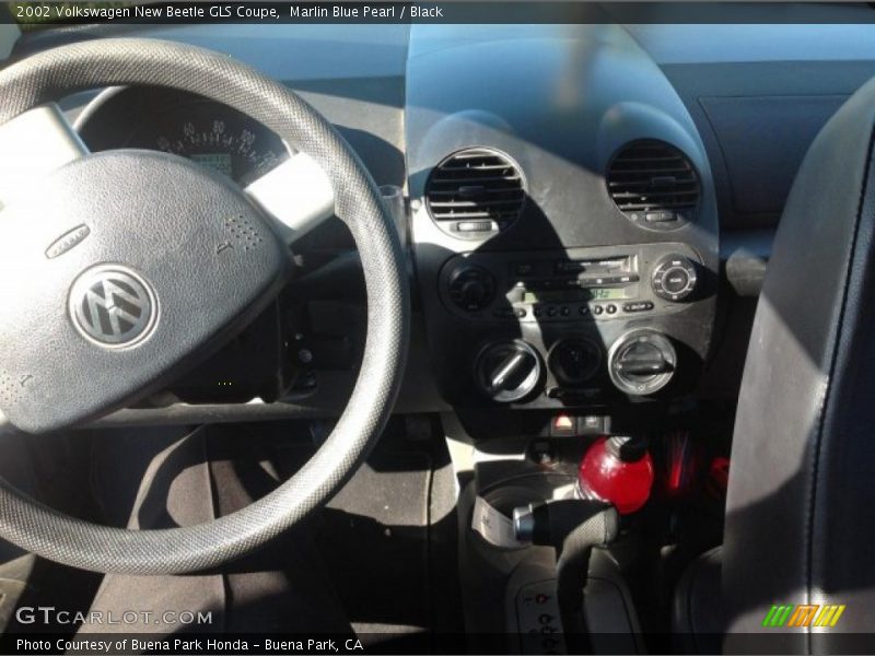 Marlin Blue Pearl / Black 2002 Volkswagen New Beetle GLS Coupe