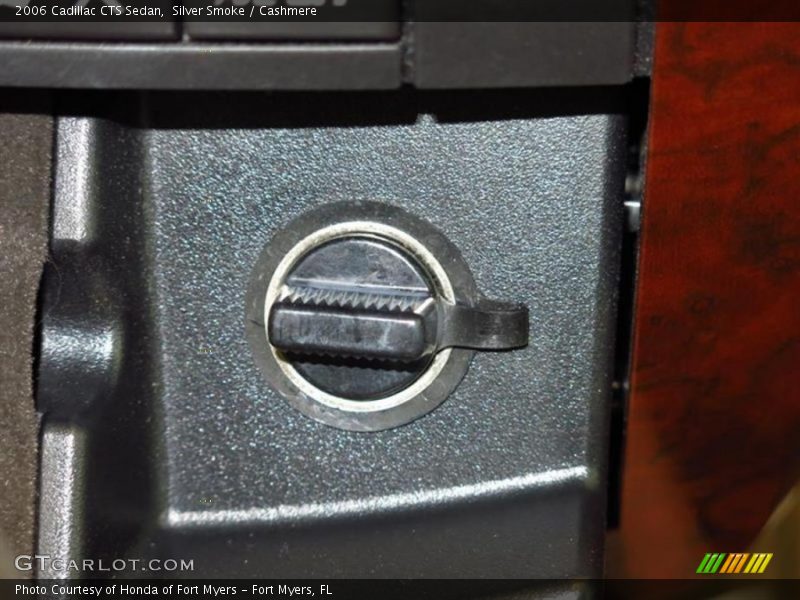 Silver Smoke / Cashmere 2006 Cadillac CTS Sedan