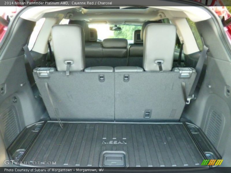  2014 Pathfinder Platinum AWD Trunk