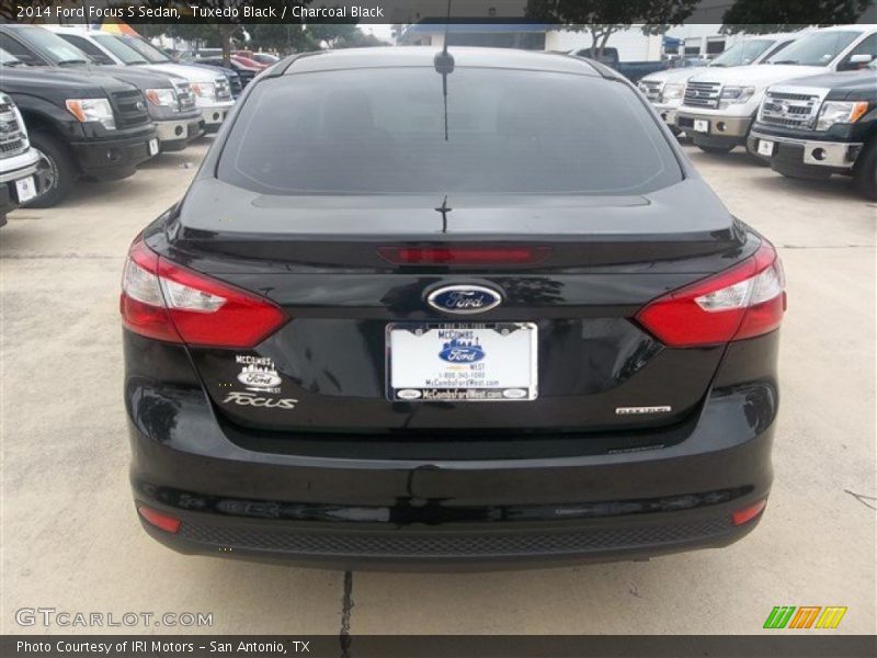 Tuxedo Black / Charcoal Black 2014 Ford Focus S Sedan