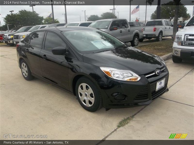 Tuxedo Black / Charcoal Black 2014 Ford Focus S Sedan