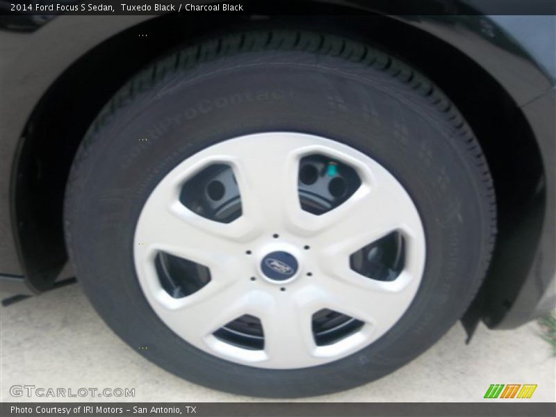 Tuxedo Black / Charcoal Black 2014 Ford Focus S Sedan