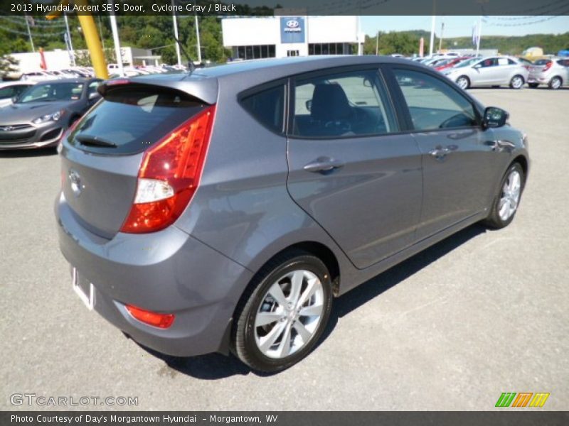 Cyclone Gray / Black 2013 Hyundai Accent SE 5 Door