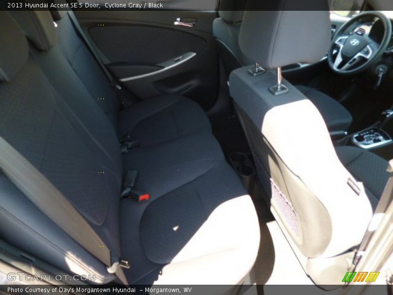 Cyclone Gray / Black 2013 Hyundai Accent SE 5 Door