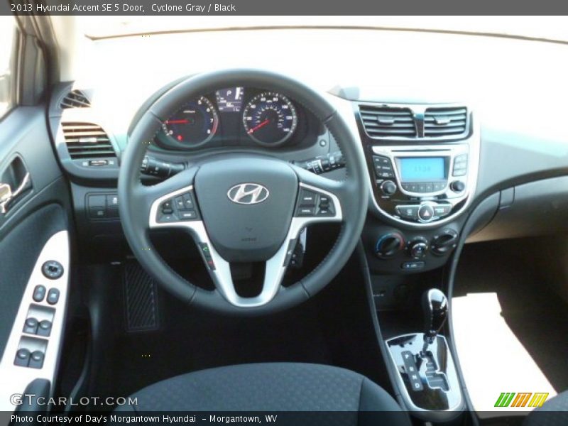 Cyclone Gray / Black 2013 Hyundai Accent SE 5 Door