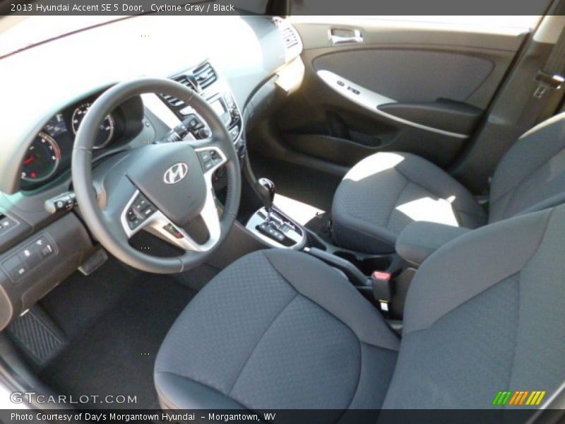 Cyclone Gray / Black 2013 Hyundai Accent SE 5 Door