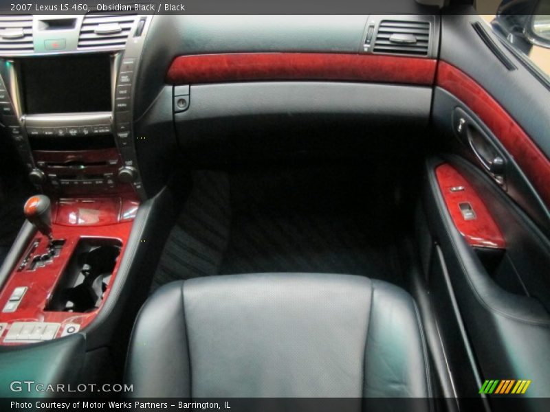 Obsidian Black / Black 2007 Lexus LS 460