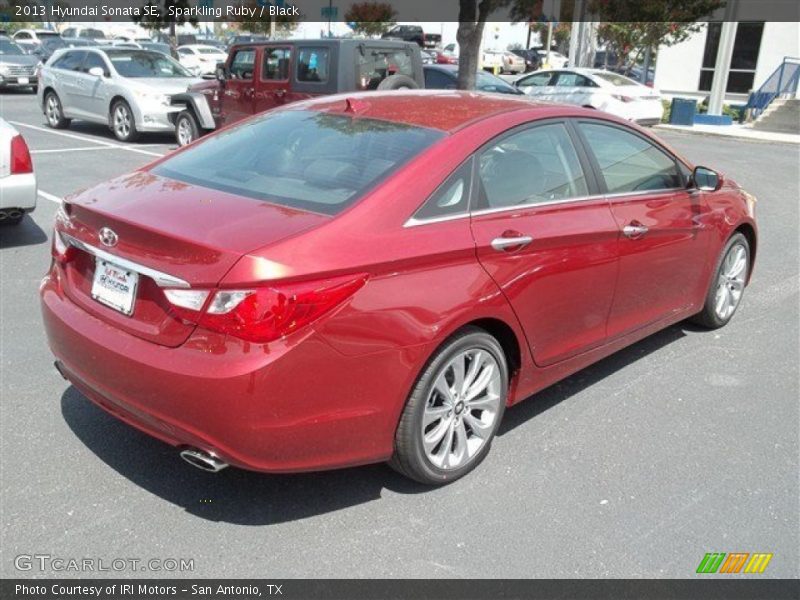 Sparkling Ruby / Black 2013 Hyundai Sonata SE