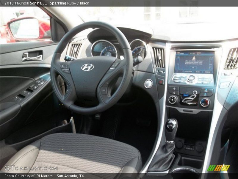 Sparkling Ruby / Black 2013 Hyundai Sonata SE