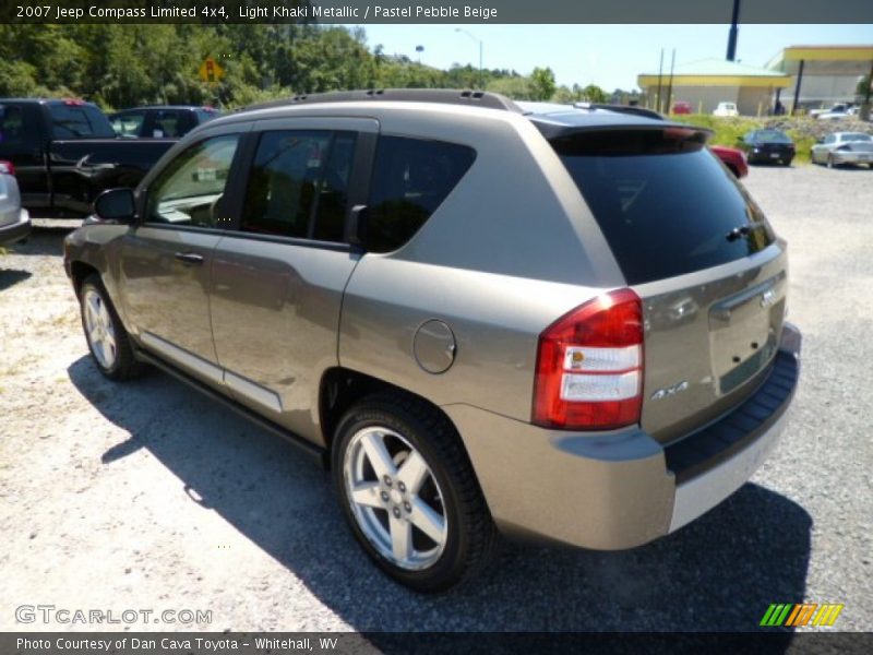 Light Khaki Metallic / Pastel Pebble Beige 2007 Jeep Compass Limited 4x4