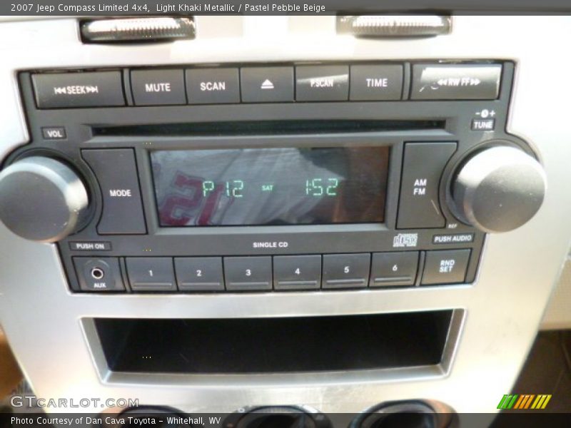 Light Khaki Metallic / Pastel Pebble Beige 2007 Jeep Compass Limited 4x4