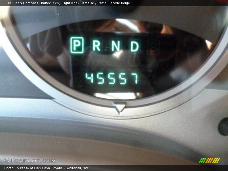 Light Khaki Metallic / Pastel Pebble Beige 2007 Jeep Compass Limited 4x4
