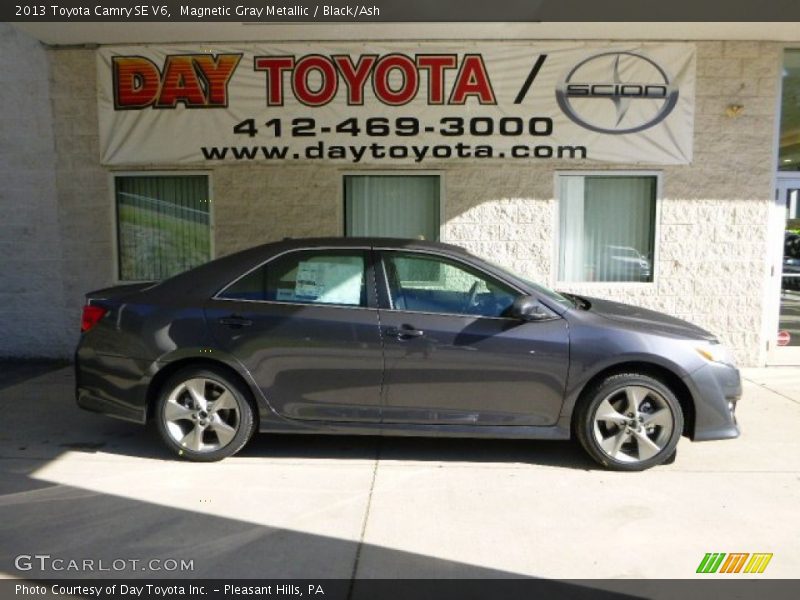 Magnetic Gray Metallic / Black/Ash 2013 Toyota Camry SE V6
