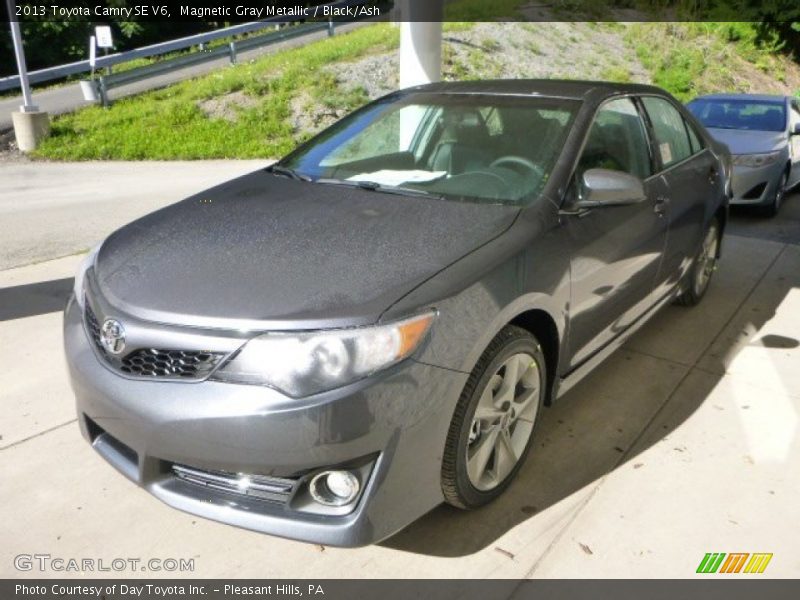 Magnetic Gray Metallic / Black/Ash 2013 Toyota Camry SE V6