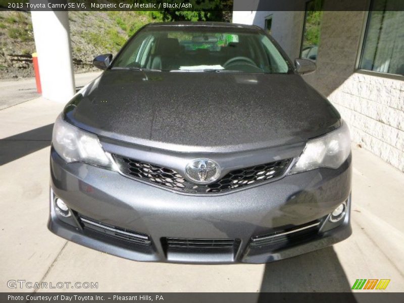 Magnetic Gray Metallic / Black/Ash 2013 Toyota Camry SE V6