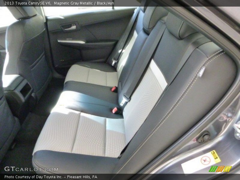 Magnetic Gray Metallic / Black/Ash 2013 Toyota Camry SE V6