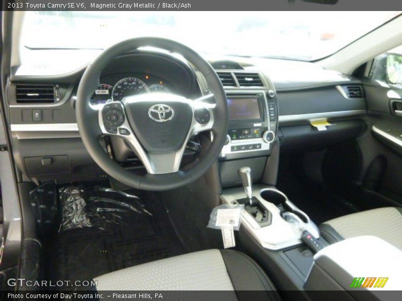 Magnetic Gray Metallic / Black/Ash 2013 Toyota Camry SE V6