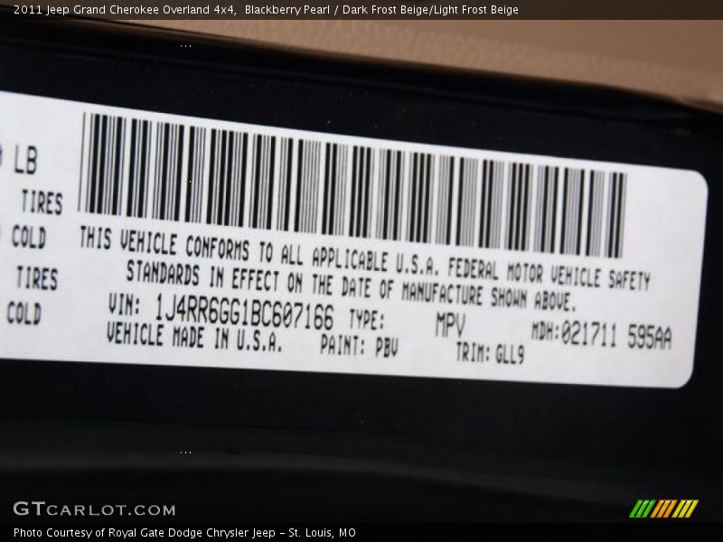 Blackberry Pearl / Dark Frost Beige/Light Frost Beige 2011 Jeep Grand Cherokee Overland 4x4