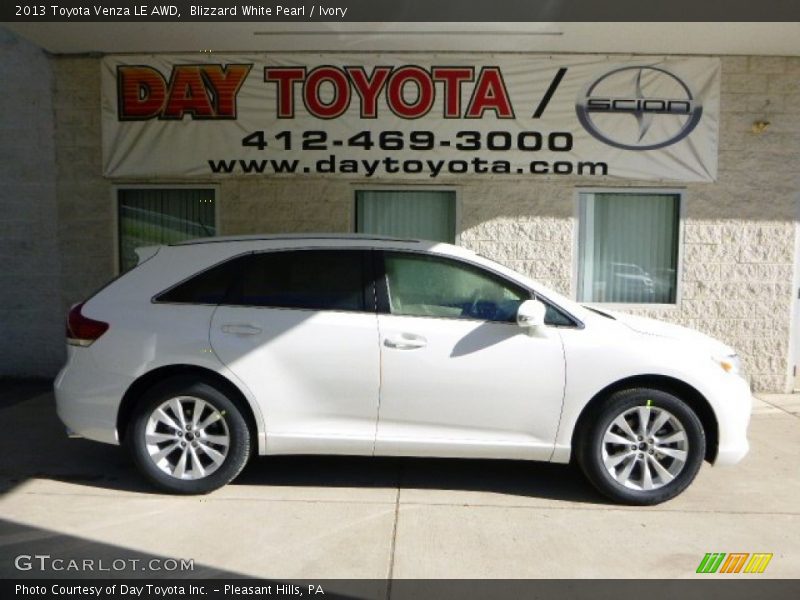 Blizzard White Pearl / Ivory 2013 Toyota Venza LE AWD