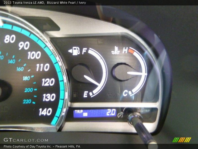 Blizzard White Pearl / Ivory 2013 Toyota Venza LE AWD