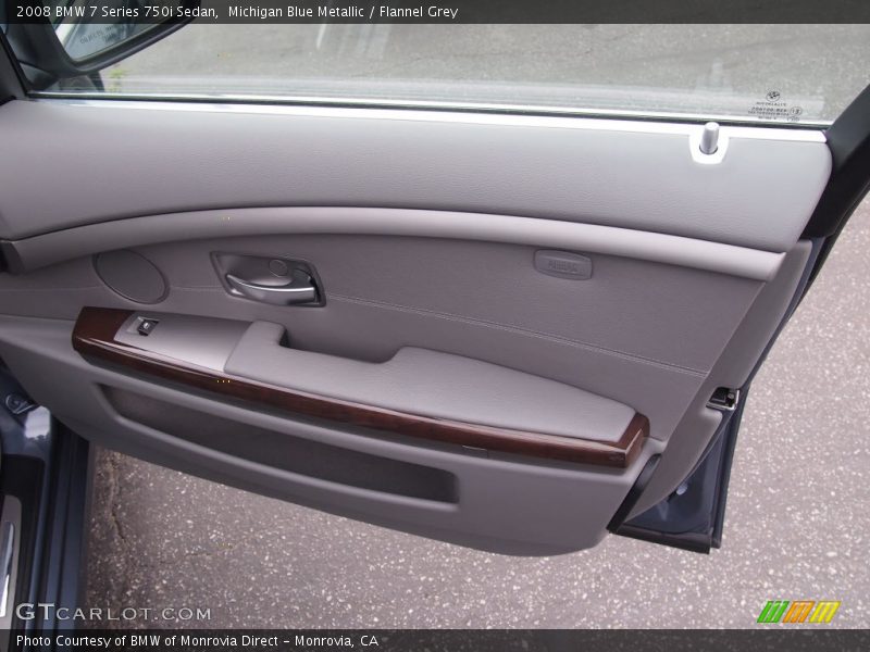 Door Panel of 2008 7 Series 750i Sedan