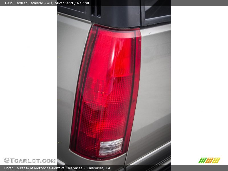 Silver Sand / Neutral 1999 Cadillac Escalade 4WD