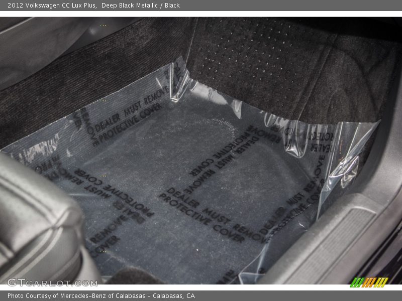 Deep Black Metallic / Black 2012 Volkswagen CC Lux Plus