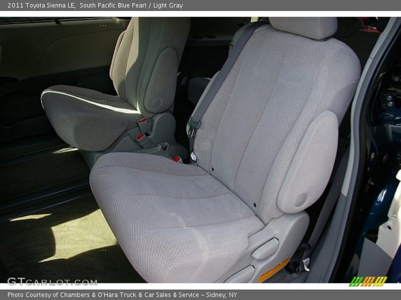 South Pacific Blue Pearl / Light Gray 2011 Toyota Sienna LE
