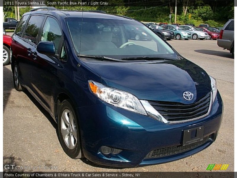 South Pacific Blue Pearl / Light Gray 2011 Toyota Sienna LE