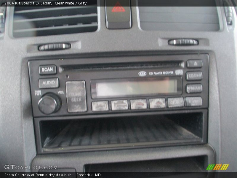 Controls of 2004 Spectra LX Sedan