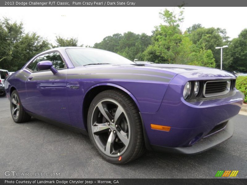 Front 3/4 View of 2013 Challenger R/T Classic