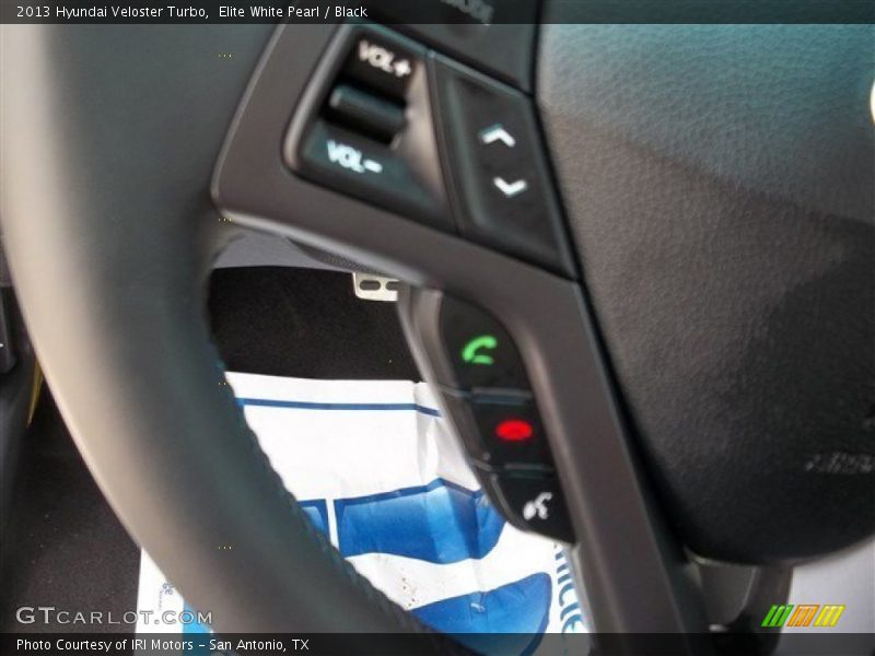 Elite White Pearl / Black 2013 Hyundai Veloster Turbo