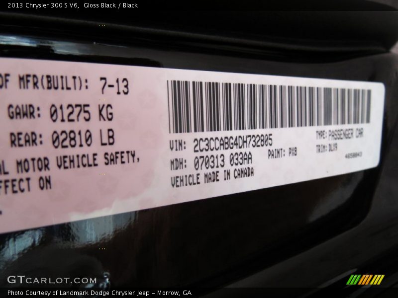 Gloss Black / Black 2013 Chrysler 300 S V6