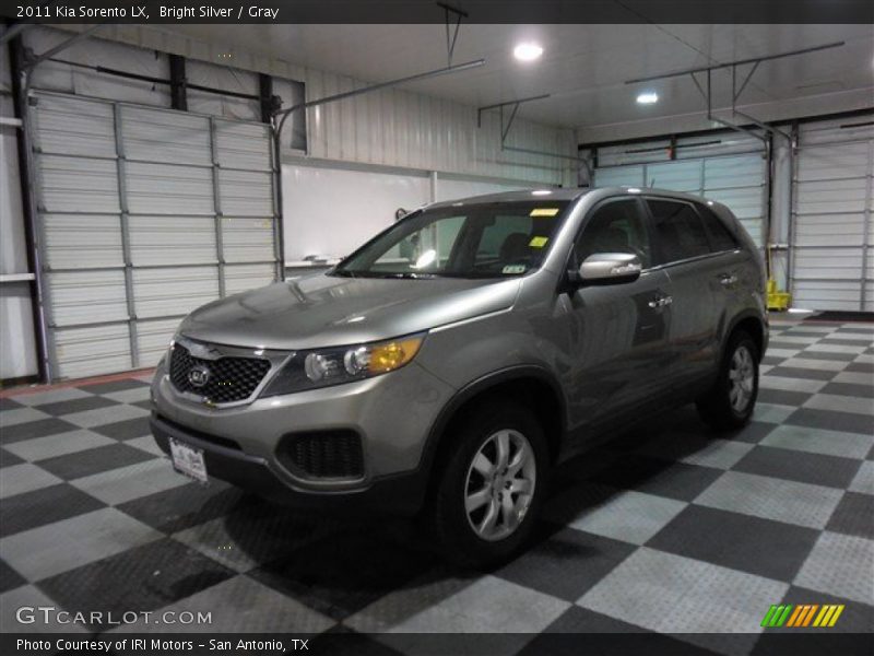 Bright Silver / Gray 2011 Kia Sorento LX