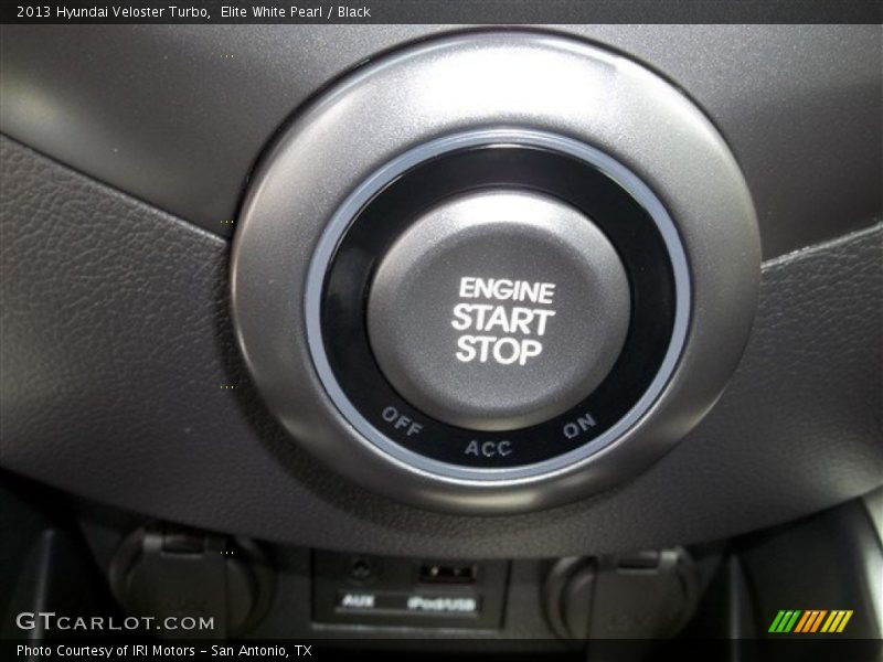 Elite White Pearl / Black 2013 Hyundai Veloster Turbo