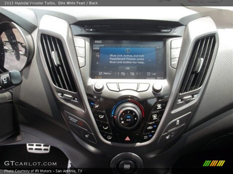 Elite White Pearl / Black 2013 Hyundai Veloster Turbo