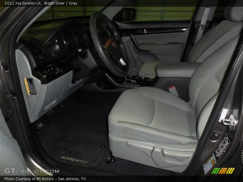 Bright Silver / Gray 2011 Kia Sorento LX