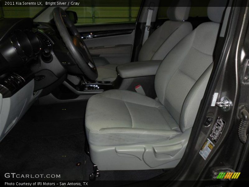 Bright Silver / Gray 2011 Kia Sorento LX