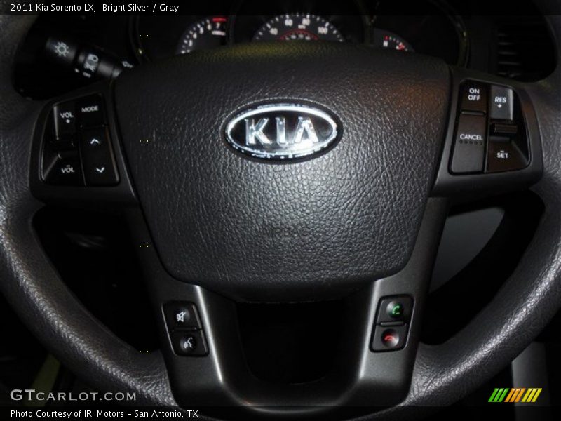Bright Silver / Gray 2011 Kia Sorento LX