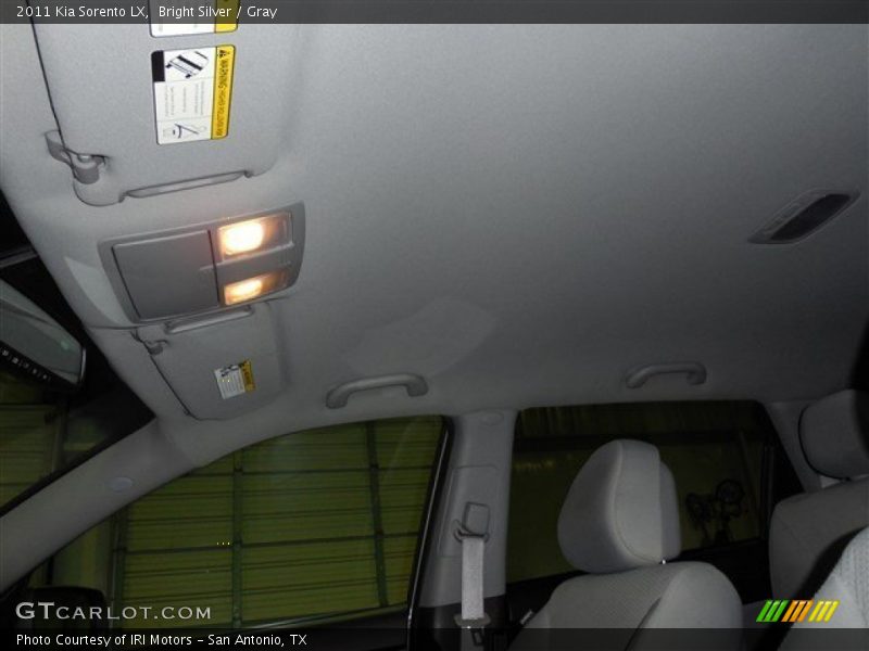 Bright Silver / Gray 2011 Kia Sorento LX
