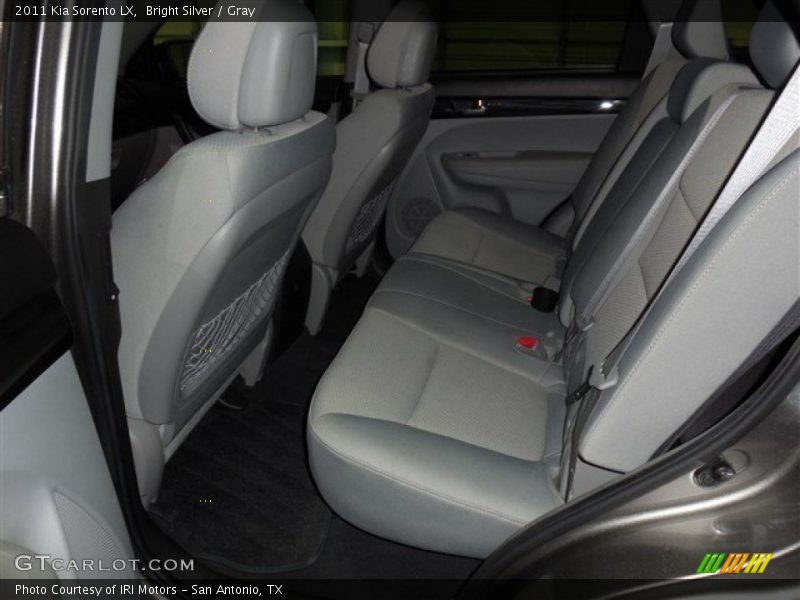Bright Silver / Gray 2011 Kia Sorento LX