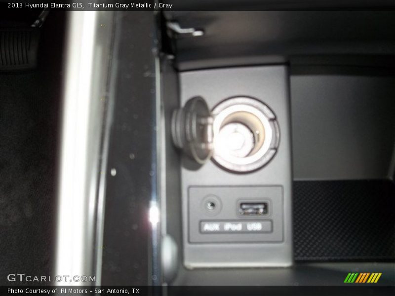 Titanium Gray Metallic / Gray 2013 Hyundai Elantra GLS