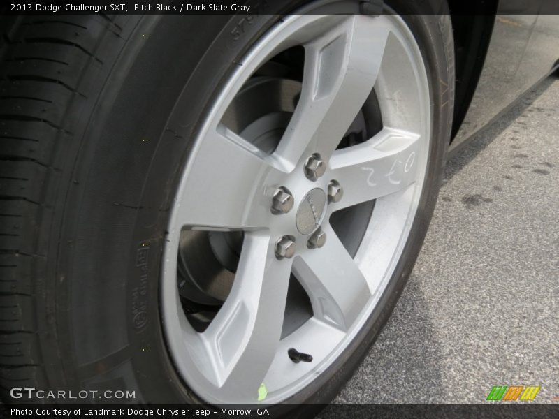 Pitch Black / Dark Slate Gray 2013 Dodge Challenger SXT